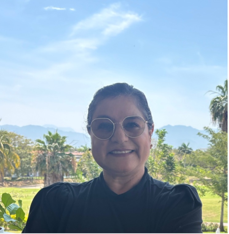 Claudia Gallegos - Paraíso Realty